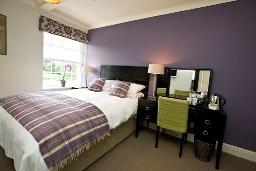 Inn The Hawk 4*